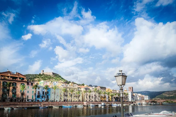 Nubes sobre el paseo del río Bosa — Foto de Stock