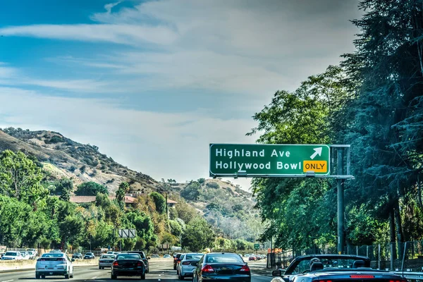 Выезд из Голливуд Боул на шоссе Тихоокеанского побережья в южном направлении — стоковое фото