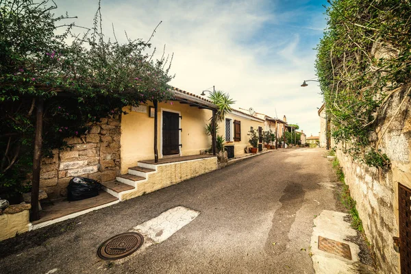Malownicza Ulica San Pantaleo Sardynia Włochy — Zdjęcie stockowe