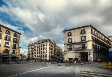 Madrid, İspanya 'da Calle Belediye Başkanı Bulutları