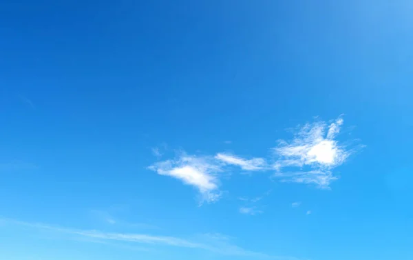 Nuvens Brancas Céu Azul — Fotografia de Stock