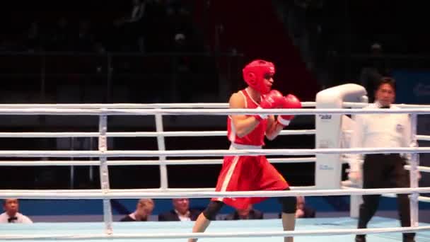 Boxning hård kamp med ljud — Stockvideo