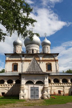 Kilisenin sayısı kadınımız Veliky Novgorod