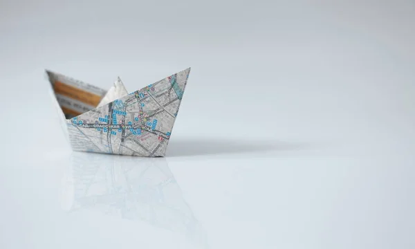 Paper ships from the map — Stock Photo, Image