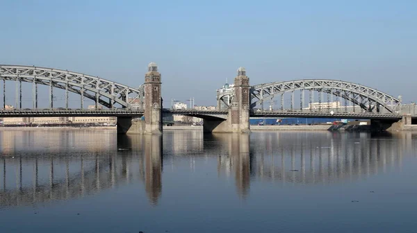 Panoramisch uitzicht op ophaalbrug — Stockfoto