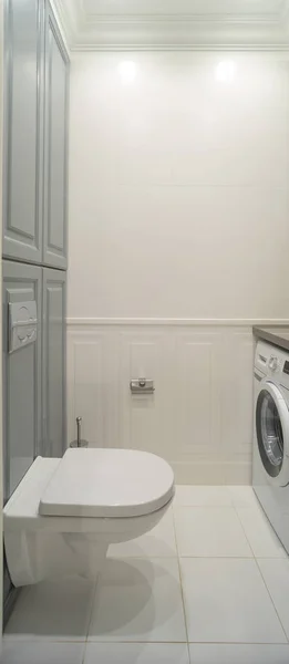 Branco wc máquina de lavar roupa — Fotografia de Stock