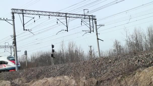 Train de voyageurs à grande vitesse Sapsan — Video