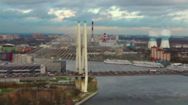 Görünümü, Tanrı zaman atlamalı güzel şehir St. Petersburg kuşlar göz