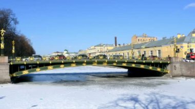 St.Petersburg Bridge'de Panteleimon altın
