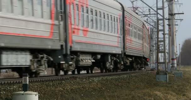 Treno Passeggeri Ferroviario Sta Passando Vicino Con Suono — Video Stock