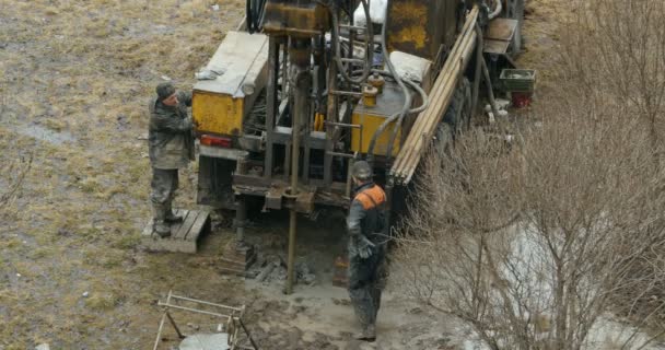 Petersburg Rosja Marca 2018 Driller Pracuje Nad Hydraulicznych Urządzeń Wiertniczych — Wideo stockowe
