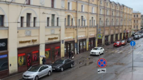 圣彼得堡 俄罗斯 2018年3月28日 狭窄的街道 雨季的春天 时间流逝 — 图库视频影像