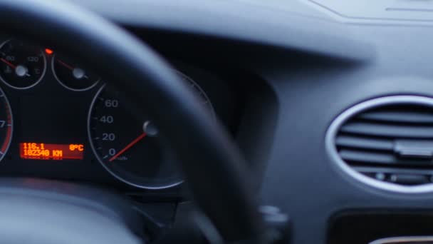 Bil Instrumentbräda Närbild Inne Bilen Interiör Kamera Rörelse — Stockvideo