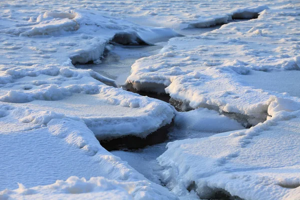 Crack en el hielo — Foto de Stock