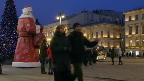 Petrohrad Rusko Prosince 2019 Dav Lidí Velké Postavy Mikuláše Vánočního — Stock video
