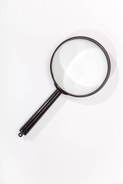 Gerçekçi büyüteç