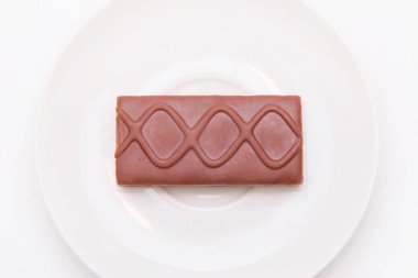 Hafif atıştırmalık olarak çikolatalı bisküvi. Üst görünüm