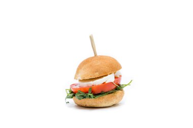 beyaz üzerine küçük hamburger kanepeler