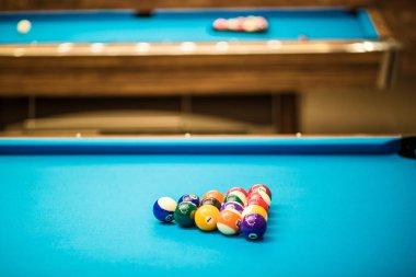 Bilardo masası hazır