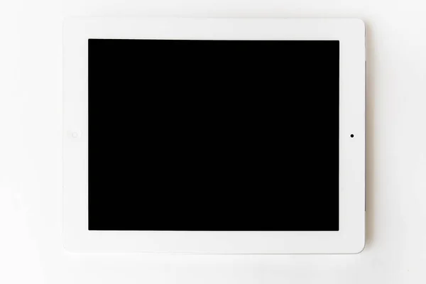 izole beyaz zemin üzerine beyaz tablet bilgisayar