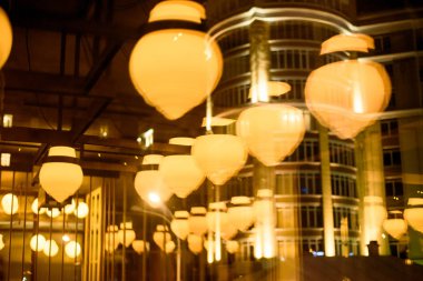 çağdaş ışık fikstür görünümünü kapatmak.