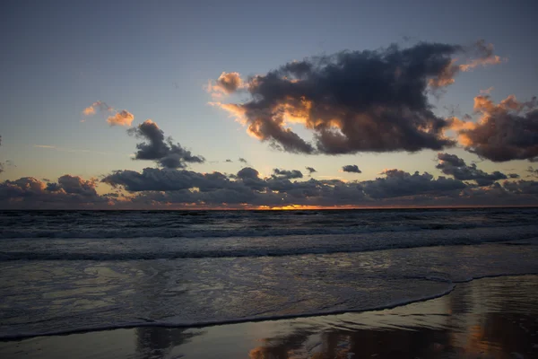 Coucher de soleil sur la mer Baltique. — Photo