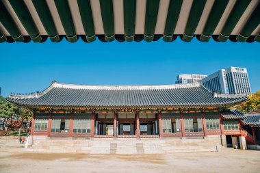 Seoul, Kore geleneksel mimarisinde Deoksugung Sarayı