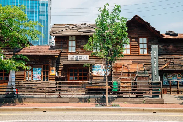 清渓川の博物館で韓国の古い木造住宅 — ストック写真