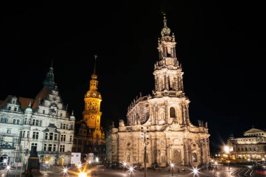 Almanya'da Dresden kare gece görünümü