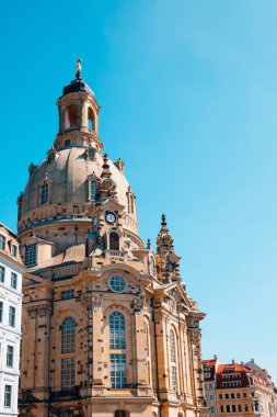 Frauenkirche Kilisesi ve Avrupa binalar Dresden, Almanya