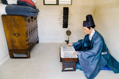 Hanbok Hwaseong Haenggung Sarayı, Kore, manken giymiş