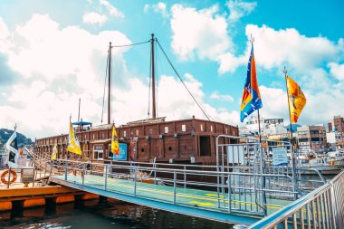 Yi Sunshin kaplumbağa Kore Tongyeong limanda gemi