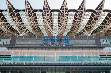 Shin Gyeongju tren istasyonuna Kore