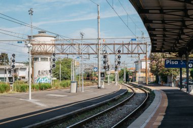 Pisa S.Rossore tren istasyonuna İtalya
