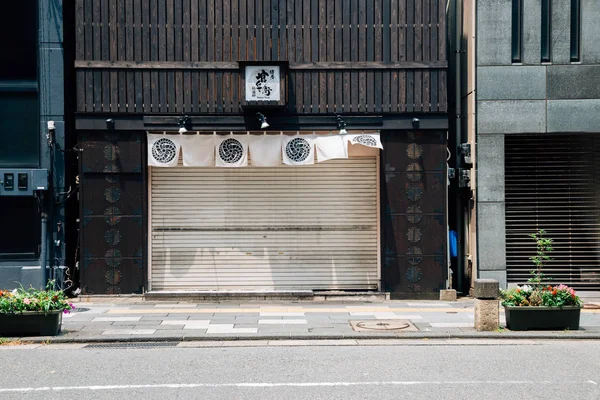 Ιαπωνικά παλιά εξωτερικό εστιατόριο στην Φουκουόκα, Ιαπωνία — Φωτογραφία Αρχείου