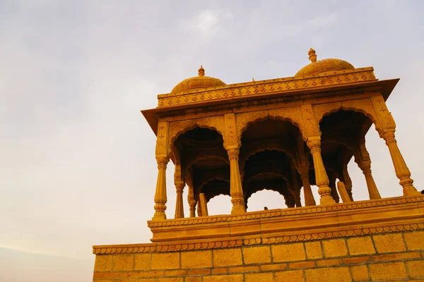Architettura storica Vyas Chhatri, punto di tramonto Jaisalmer in India — Foto Stock