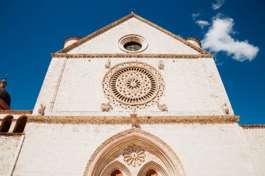 Basilica di San Francesco, Assisi, İtalya için tarihi mimarisi