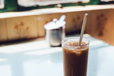 Hong Kong eski kafede kahve