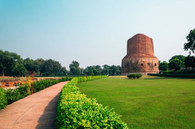 Varanasi, Hindistan Dhamekh Stupa Sarnath antik kalıntılar