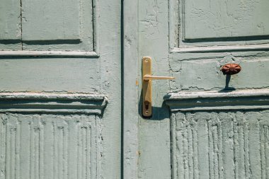 Macaristan, Szentendre 'de yeşil boyalı antika kapı