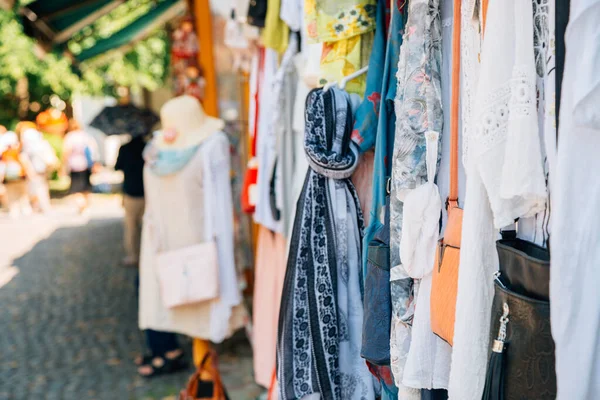 Szentendre medeltida shoppinggata i gamla stan i Ungern — Stockfoto