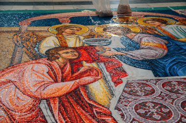 Belgrad, Sırbistan - 16 Temmuz 2019: St. Mark Kilisesi içinde, Crkva Svetog Marka