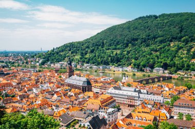 Heidelberg eski kasaba manzarası Almanya 'daki Heidelberg kalesinden