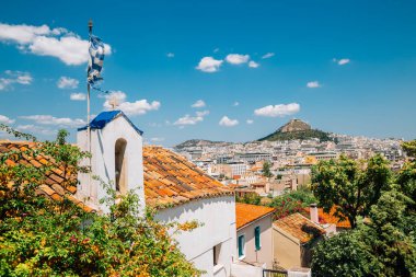 Atina, Yunanistan 'da Plaka ve Lycabettus Tepesi