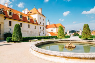 Valtice Sarayı Valtice, Çek Cumhuriyeti 'nde tarihi mimari