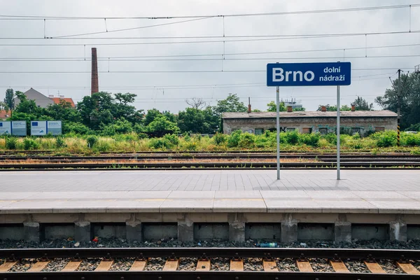 Brno, Czech Republic - June 20, 2019 : Brno Dolni Nadrazi railway station — Stock Photo, Image