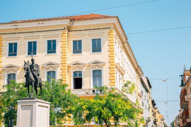 Szeged, Macaristan - 19 Temmuz 2019: Szeged Üniversitesi, Macar Ede Meydanı Hukuk Fakültesi