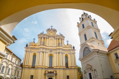 Vilnius Üniversitesi St. John Kilisesi ve Litvanya Çan Kulesi