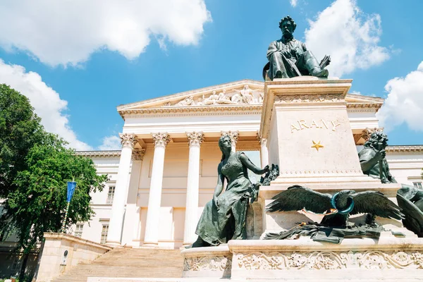 Budapest Hungría Junio 2019 Museo Nacional Húngaro Estatua Janos Arany — Foto de Stock