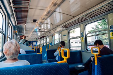 Budapeşte, Macaristan - 26 Haziran 2019: Trenin İçi